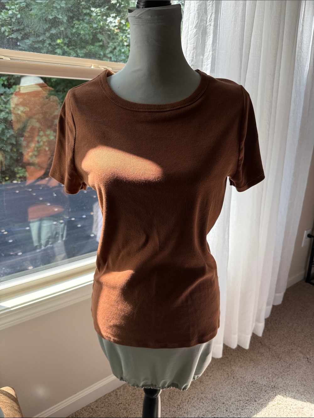 Time and Tru Brown Short-Sleeve Crewneck Tee